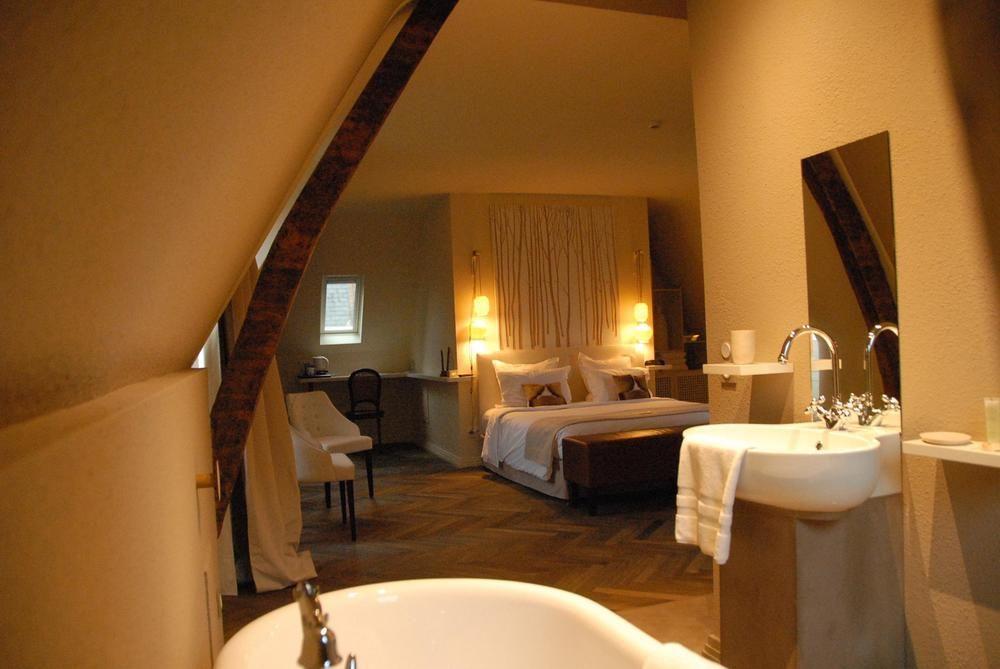Country Club Hotell Yvré-lʼÉvêque Exteriör bild