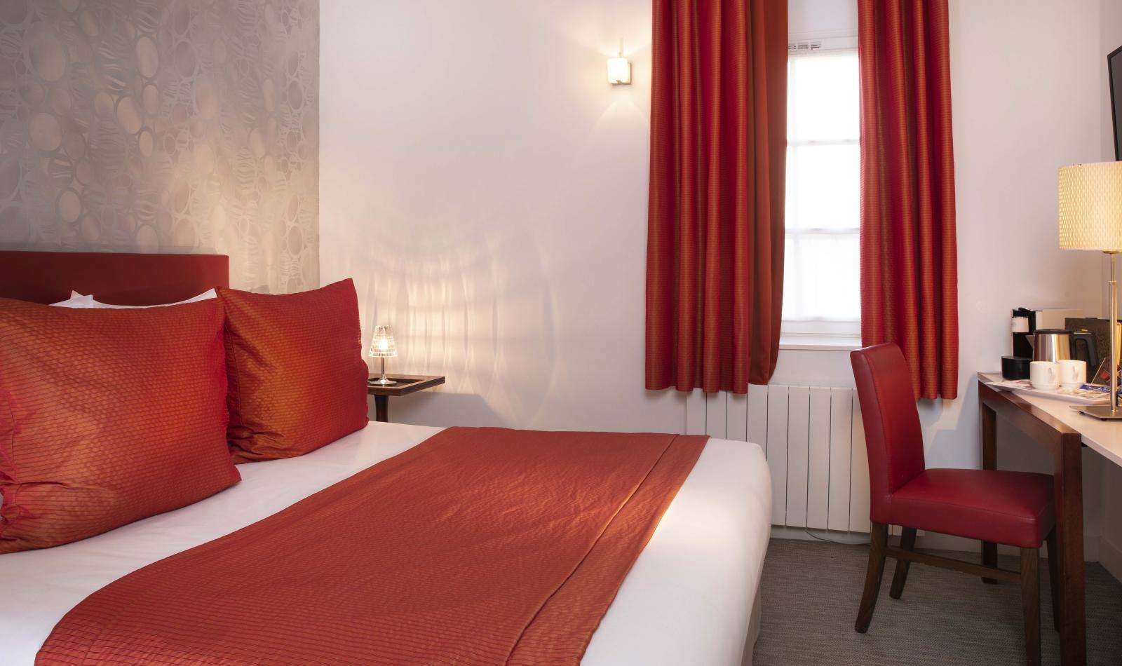 Country Club Hotell Yvré-lʼÉvêque Rum bild