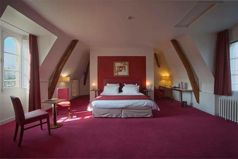 Country Club Hotell Yvré-lʼÉvêque Exteriör bild