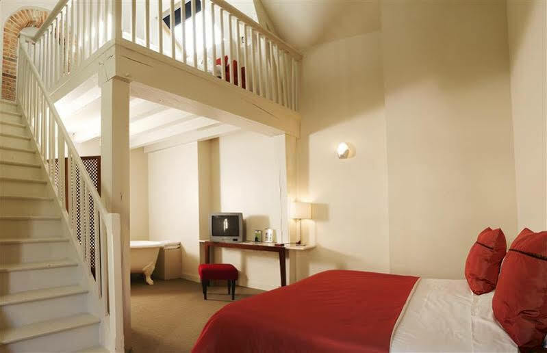 Country Club Hotell Yvré-lʼÉvêque Exteriör bild